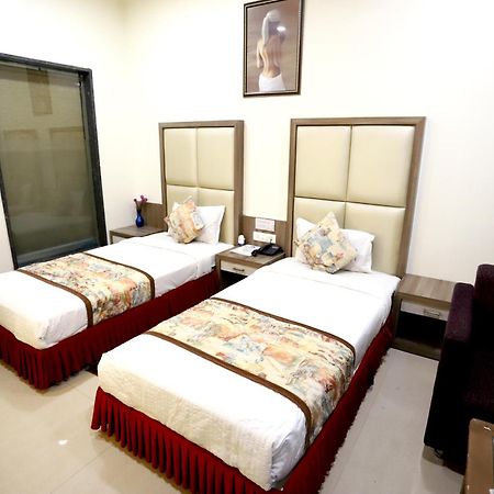 בהופאל Hotel Blue Pearl מראה חיצוני תמונה