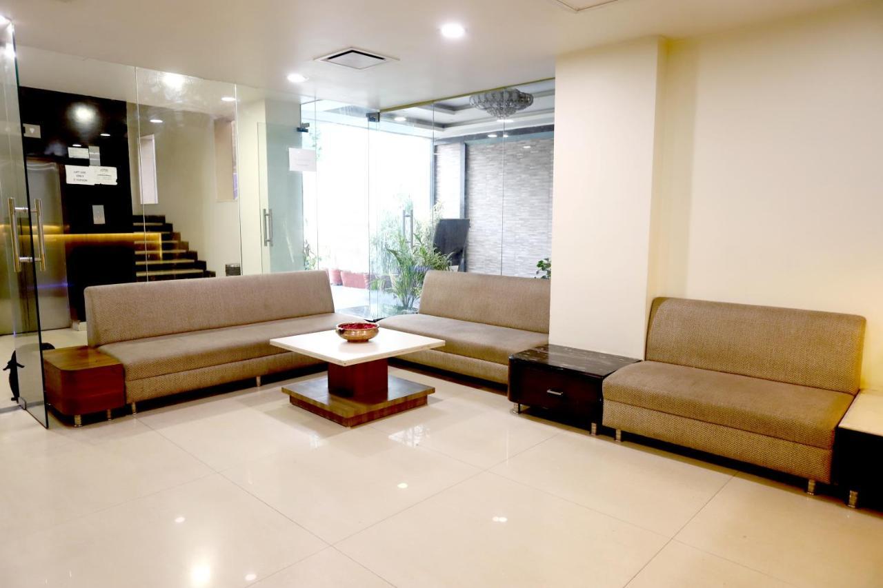 בהופאל Hotel Blue Pearl מראה חיצוני תמונה