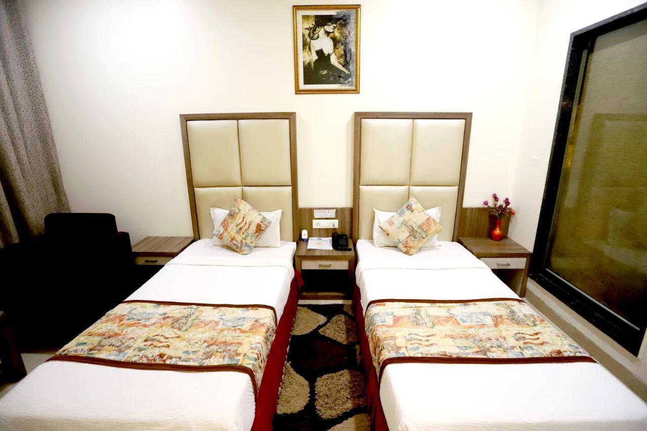 בהופאל Hotel Blue Pearl מראה חיצוני תמונה